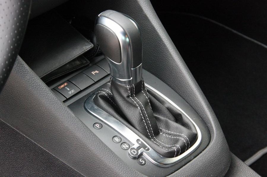  Volkswagen Golf R 2012 года  (фото 75 из 106)